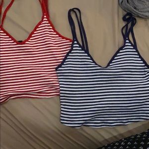 2 crop tops